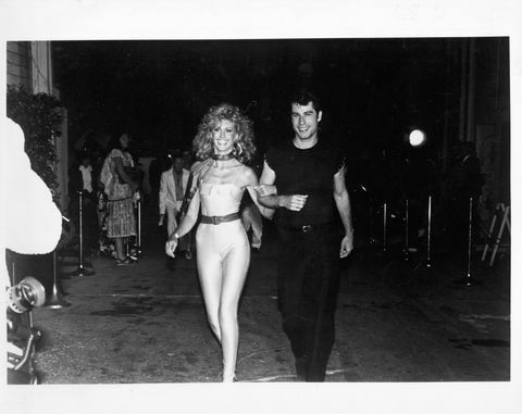 Sängerin und Schauspielerin Olivia Newton John und Co-Star John Travolta besuchen die Premiere des Films Grease, 1978 Foto von Michael Ochs Archivesgetty Images