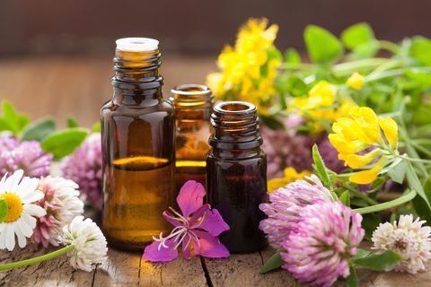 ätherische Öle und medizinische Blumen Kräuter